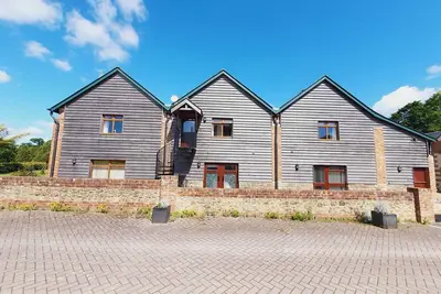 Image de Family Friendly, appartement rez de chaussée, salon ouvert et piscine. 4 personnes