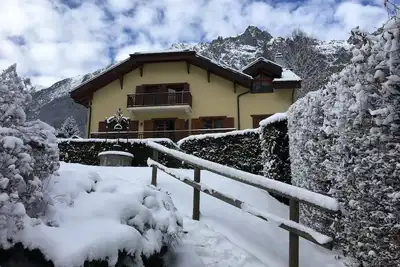 Image de Rare! Chamonix centre. 75 m². Grand jardin. Très calme