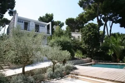 Image de Villa moderne au coeur du Cap d'Antibes