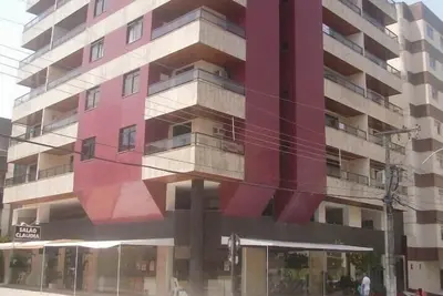 Image de Grand appartement avec 2 chambres 1 Suite, garage et balcon surplombant la mer