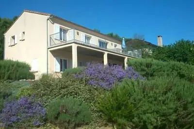 Image de Maison agéable et lumineuse, 3 étoiles dans le Lot pour le plaisir de tous.