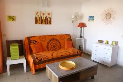 Image de Saint François appartement T2 duplex en centre ville -marina