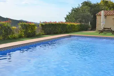 Image de - belle maison de vacances avec piscine privée et vue magnifique