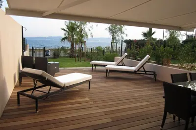 Image de Appartement Neuf Face A La Mer à 300 Mètres Du Centre Ville