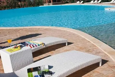 Image de luxueux Appart-Hôtel à la Palmeraie avec son propore jardin privatif + Piscine à un pas de votre appart + Fitness + Teniss
