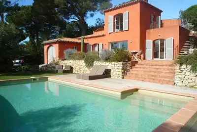 Image de Villa sainte maxime la nartelle à 400m de la plage, vue mer et piscine chauffée