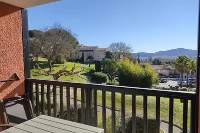 Image de Aux Parcs de Grimaud, studio fonctionnel aux saules