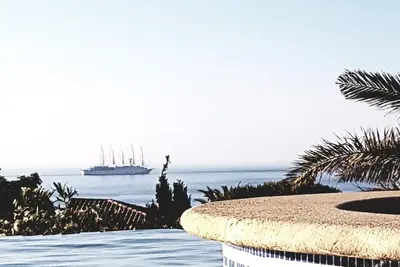 Image de Magnifique vue mer, petite crique Ă 50m, plages et commerces Ă pied