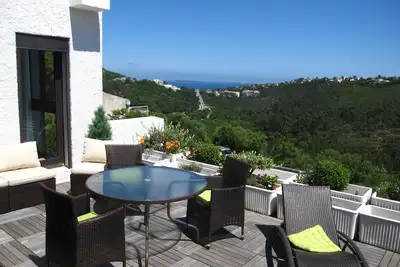 Image de Appartement\/Villa vue mer, domaine sécurisé avec piscine & tennis proche Cannes