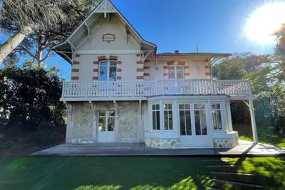 Image de Promo Très bel Appart dans maison arcachonnaise, dans un site classé - Arcachon