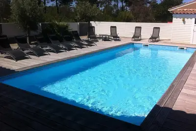 Image de Villa avec piscine chauffée 600 mètres de la plage