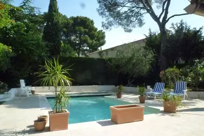 Image de St Raphael Villa privée 800m Mer-T. Calme- Clim. Wifi- Pisc. Bbq. Jardin clos 6pers.