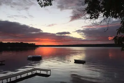Image de West Lake Cottages sur l'eau