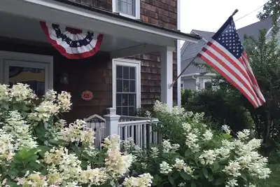Image de Cottage de plage populaire et charmant dans le quartier historique de Lewes