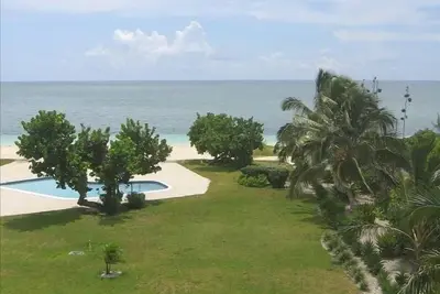 Image de Lovely Oceanfront Apartment - Ă quelques pas de Port Lucaya