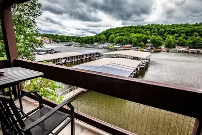 Image de Piscine intérieure / extérieure! Jacuzzi! ! Sauna! ! ! Chambre À Vapeur! ! ! ! Juste Remodeled! ! ! ! !