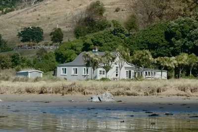 Image de Une maison de vacances historique sur la plage