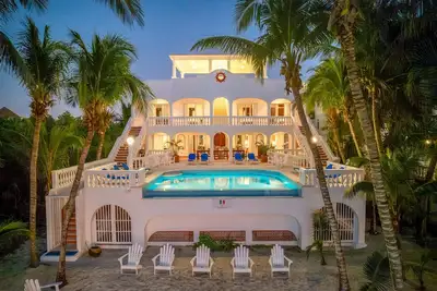 Image de Villa Chango - Front de mer - Plage privée - 7 chambres - Plongée sous-marine