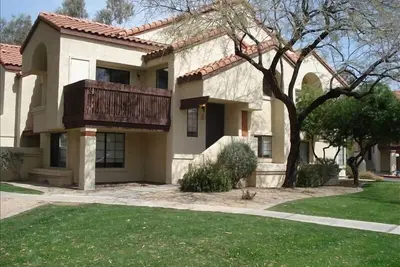 Tempe Contemporain, spacieux, moderne, Condo à Tempe, Az