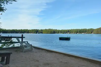 Image de Adirondack Lakefront - Recherche motoneigistes toute la saison - Prix RÉDUIT