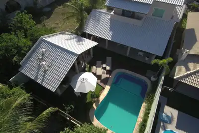 Image de Magnifique Maison Au Bord De La RIVIÈRE, Piscine, Cond. proche, bon prix