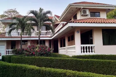 Image de Luxueuse maison de 4 chambres en bord de mer Ă Playa Azul, Costa Rica