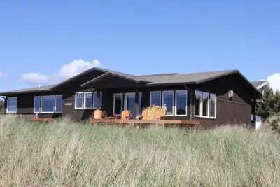 Image de Cozeys_ Manzanita's Beach Splendid Home Single Story Mca # 1527