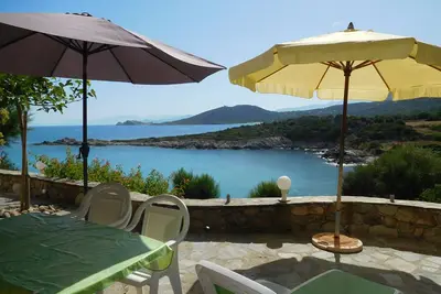 Image de Holiday home on a slope, sea property, beach with a wide view (40 m)