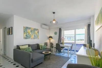 Image de 2d Appartement Playa Bajadilla Marbella center