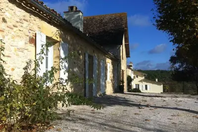 Image de Hâvre de paix à 3 km de bergerac avec grande piscine