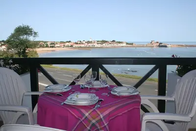 Image de Appartement vue sur mer, face au fort de Socoa et la baie de St jean de luz 3 *