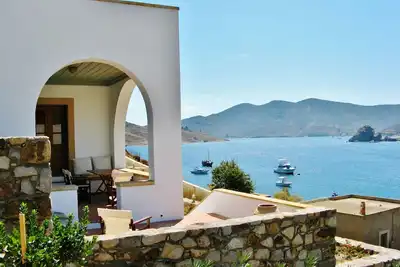 Image de Patmos maisons Villa Princess à quelques mètres de la mer, vue imprenable