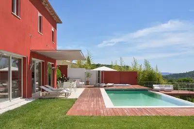 Image de SunlightProperties: Splendid: Villa, 4 ch/3 sdb, jacuzzi, piscine chauffée