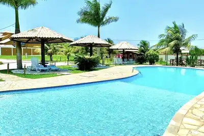 Image de Cond à Manguinhos Pool, 4 suites, Wifi, sécurité, pour 8 personnes et leur animal de compagnie