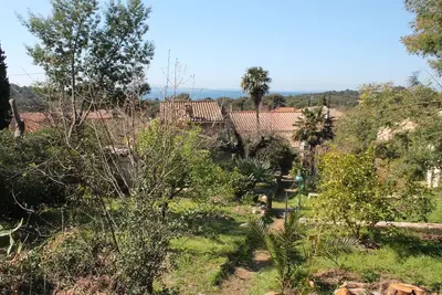 Image de Maison ancienne rénovée dans le hameau de cabasson près du fort de brégançon