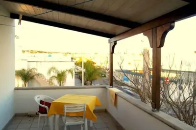 Image de Villa avec jardin à quelques mètres de la plage - Lido Marini