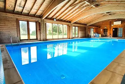Image de Beatrice House avec bain à remous privé, pour 10 personnes