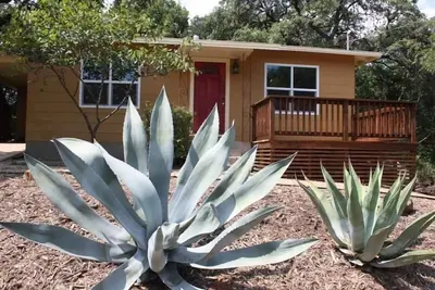 Image de Sweet & confortable 2/1 Bouldin Ă la maison. Marcher vers les remorques de nourriture, Zilker / Barton Springs