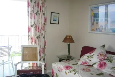 Image de Condo Studio de Luxe Surplombant la Baie