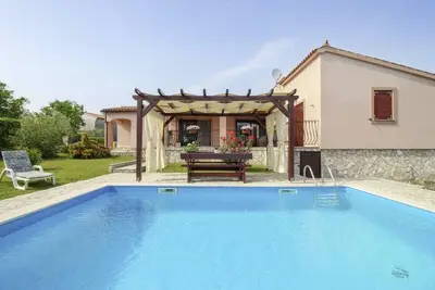Image de Maison de vacances Luna * 1000 m2 de jardin clos, terrasse, piscine privée