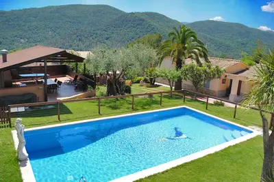 Image de Charmante maison avec des magnifiques vues sur les montagnes, à 2km. de Banyoles