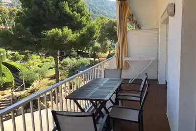 Appartement dans résidence calme- grande piscine- proche plage