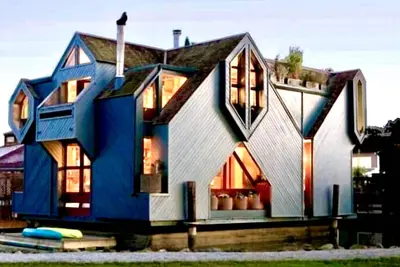 Image de Superbe maison flottante - Disponible tout au long de 2019 Ă 395 $ / nuit