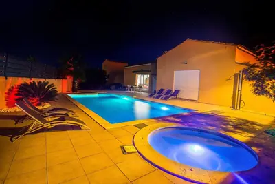 Image de Villa D'Architecte Avec Piscine - Spa Entre Avignon Marseille Aix Et Arles