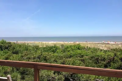 Image de Spectaculaire maison en bord de mer sur une plage privée