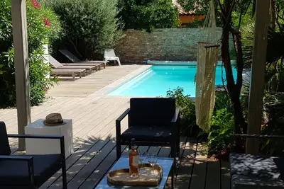 Image de Villa piscine chauffée 100m plage, 20 m du port, terrasse, Bord de mer, clim
