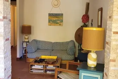 Image de Charmant appartement à Gigaro à 100m de la plage, avec jardin / 5 - 6 personnes