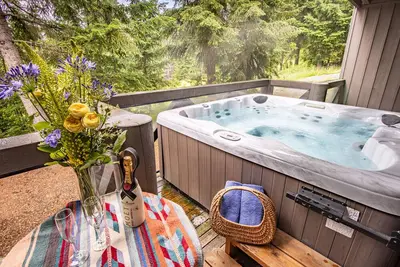 Image de Pinnacle Ridge # 37 | Ski-in Ski-Out | 3 Br + Den, 2. 5 Bath, 8 personnes
