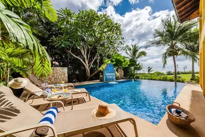 Image de Casa Luna De Miel Oceanfront sur la plage privée avec piscine génial!