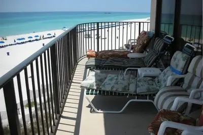 Image de Edgewater Grandes Ocean Condo 3 Chambres 3 Bath Deluxe Wrap Condo sur la plage.